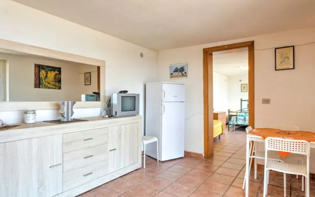 Charming Apartment in Marina di Ragusa With Terrace