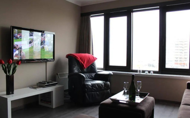 Hydro Palace - Stylish Charming Apartment With s