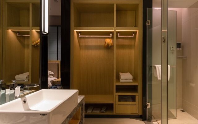 Echarm Hotel (Nanning Jiangnan Wanda Plaza Baisha Avenue)