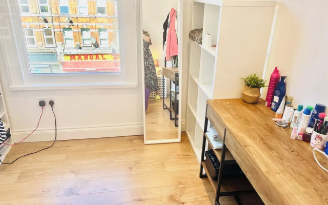 Very Lovely and Central 1-bed Apartment in London