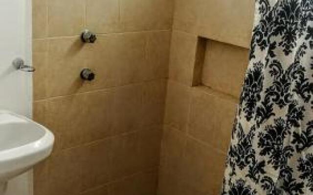 Kenzi House Zona Industrial