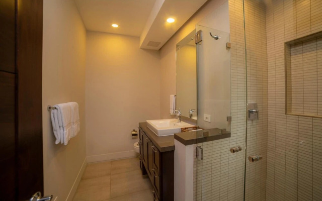 Miramar 1B - 3 bdr - 3 Bath Ocean View