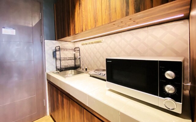 Comfort Studio Room At Mekarwangi Square Cibaduyut Apartment