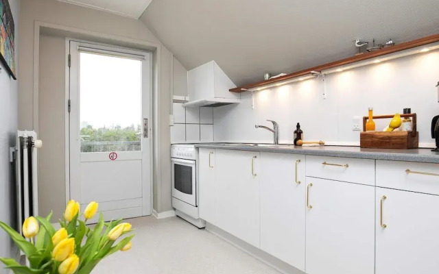 6 Person Holiday Home in Blavand