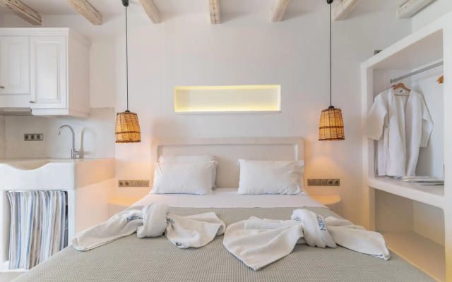 Birikos Hotel & Suites