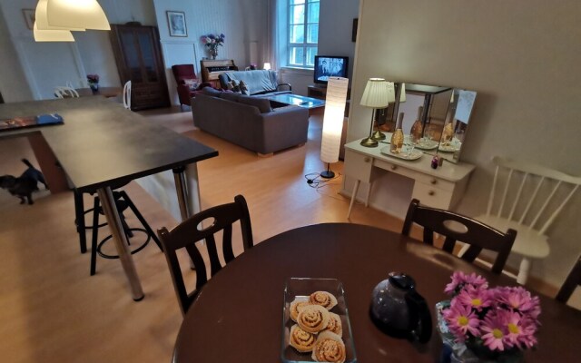 Immaculate Residence 5-bed Apartment in Kotka
