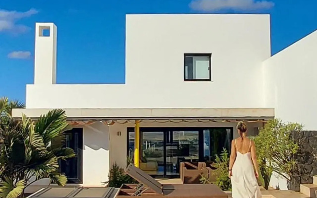 Sand Volcano Villa 2