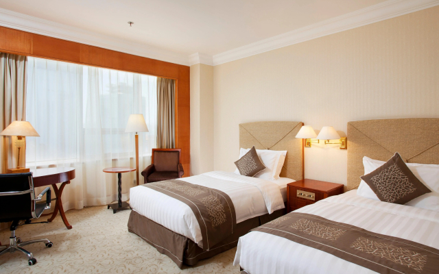 Crowne Plaza  Qingdao by IHG