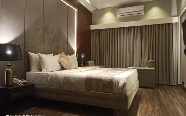 Hotel Poonja International