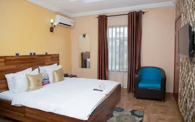 Keem Hotel and Suites