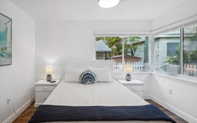 Beach Livin 1 - 1 Bedroom Downstairs