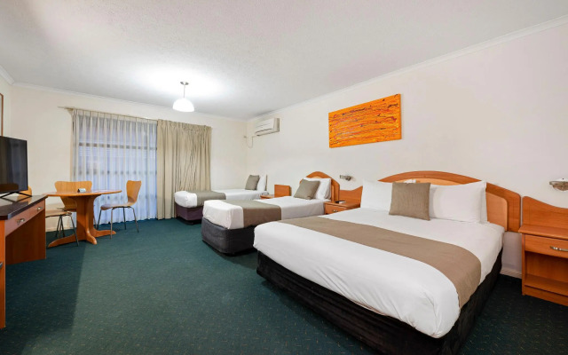 Pegasus Motor Inn and Serviced Apartments