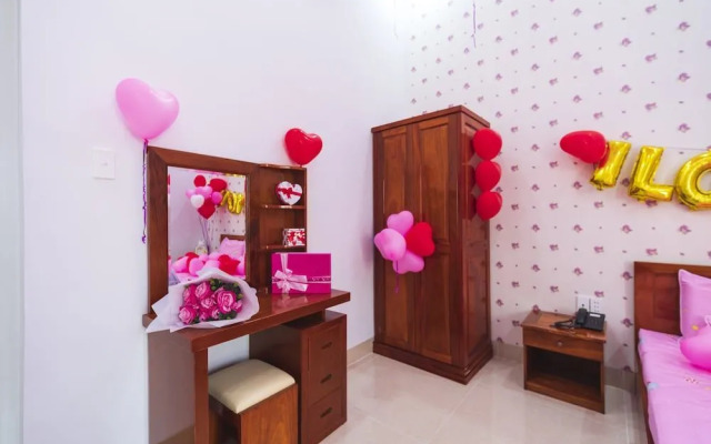 Paradise Hotel