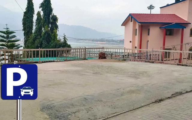 Yog Niketan by Sanskriti