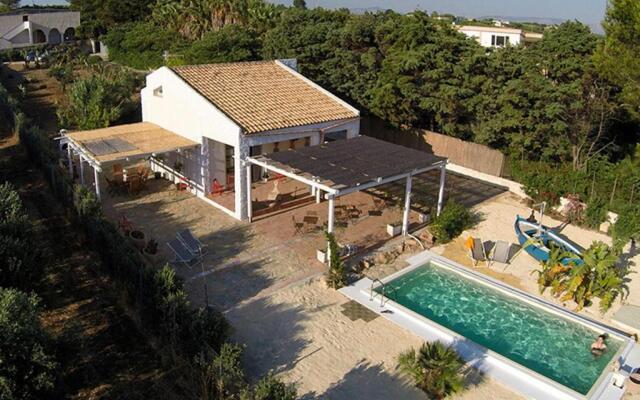 Jabia Beach House - Villa on the Beach - Private Beach