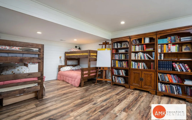 Beautiful Custom Lake House