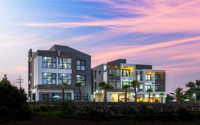 Seogwipo Modeul Spa Pension