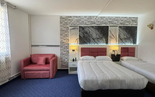 Hotel Grand Paris