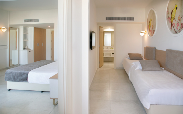 Nissiblu Beach Resort