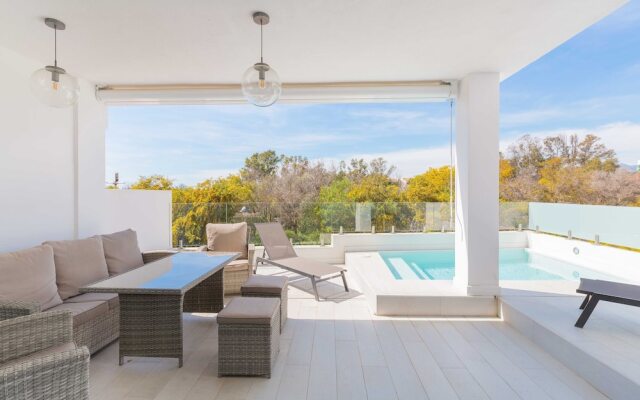 Artola in Marbella With 4 Bedrooms and 3 Bathrooms