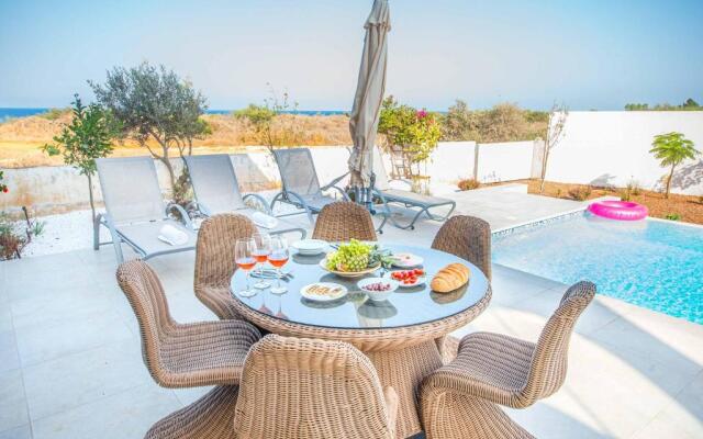 Protaras Art House Seviews