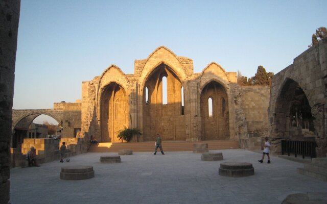 House in the Medieval City With Outdoor Patio, Free Wi-fi