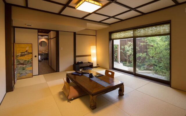 Nazuna Kyoto Nijo-jo