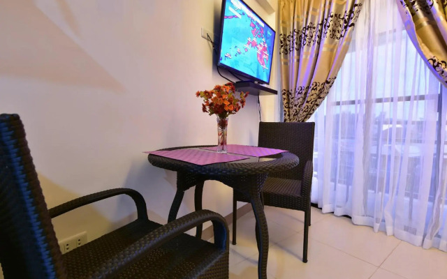 Anahaw Apartments Whitebeach
