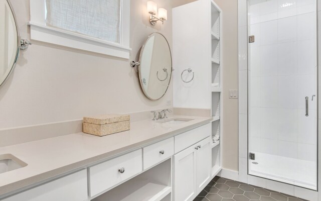 The Sandbar At Sunflower Beach