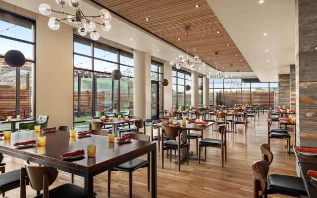 Origin Red Rocks, a Wyndham Hotel