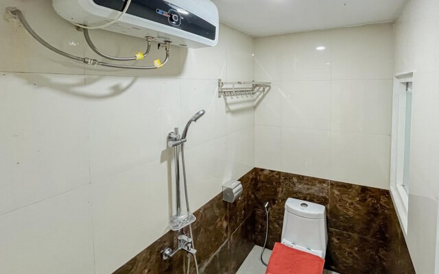 Sakura Guest House by The Lavana