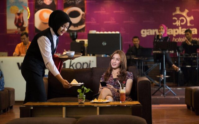 Garuda Plaza Hotel