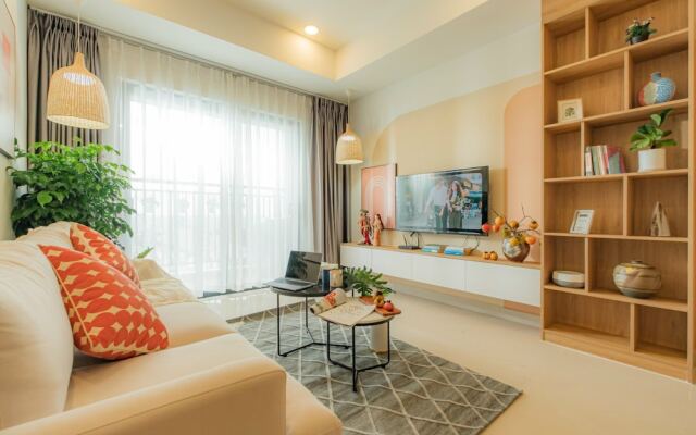 EEM Apartments Central