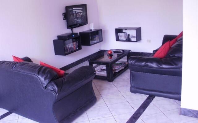 Hostal Victor - Lima Airport Hostel
