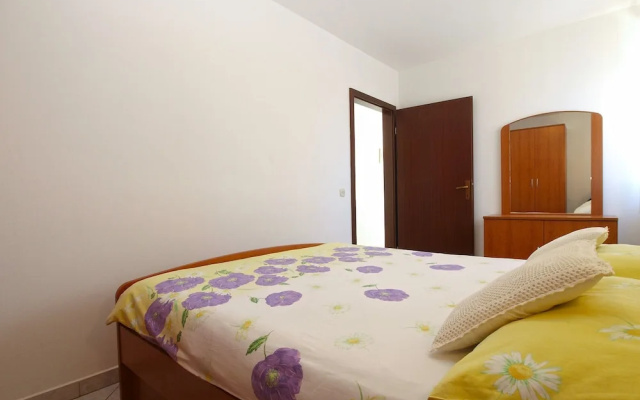 Apartment 1978