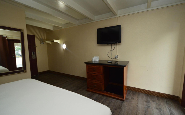 Clearwater Hotel
