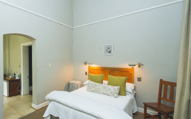 Lovely Guesthouse in Pretoria Welcoming you on a Spacious Room With Breakfast