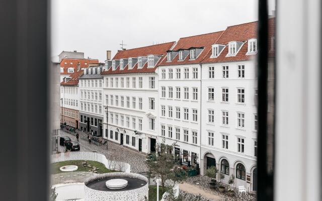 220sqm Designer Apt-balcony Heart of Copenhagen