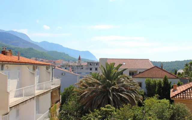 APARTMAN LAURA GALILEO blizu centra i plaze
