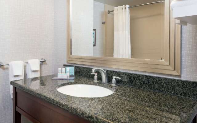 Hampton Inn & Suites Orlando Airport @ Gateway Village