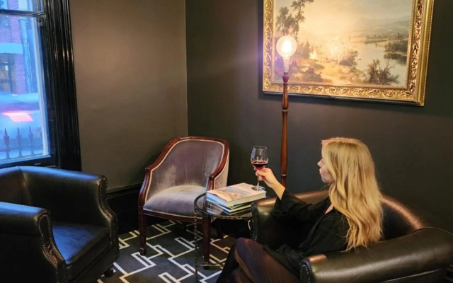 The Macquarie Hotel
