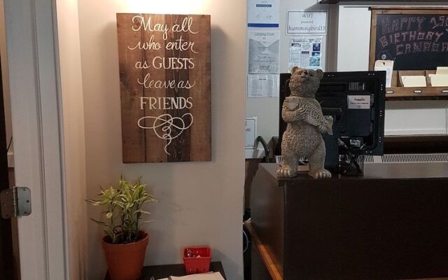 Rivermount Motel Campground and RV Park