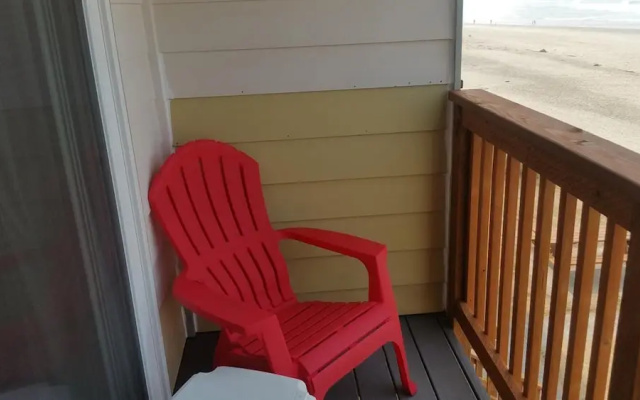 Tradewinds Motel