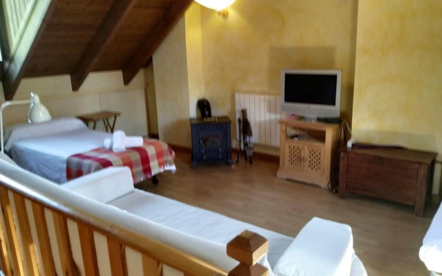 Chalet centro de escarrilla casa 7