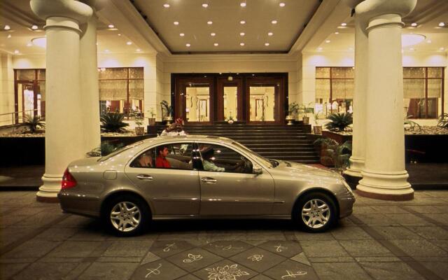 Katriya Hotel & Towers 4 Star