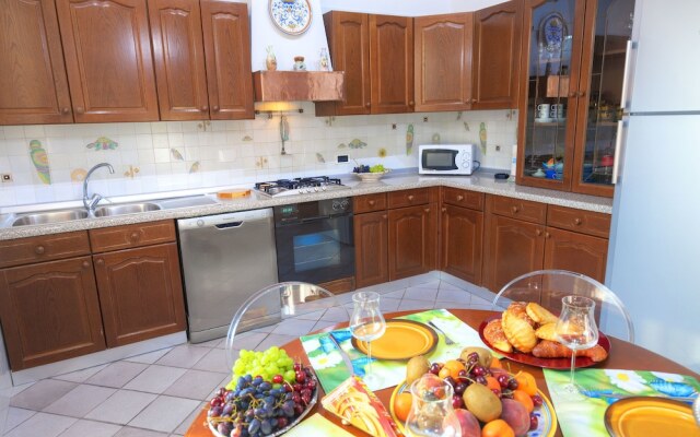 Villa Magnolia Costarainera