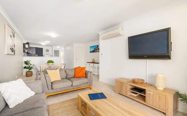 Beachside Breakaway U54 Cape View Resort