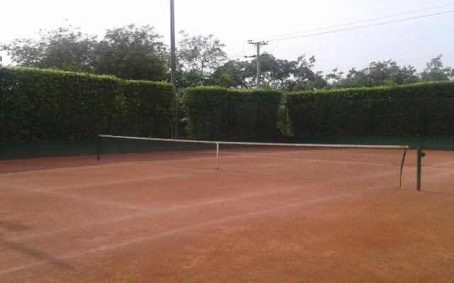 Monasterio Resort Giradot