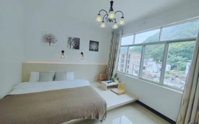 Interesting Inn (Yangshuo West Street)