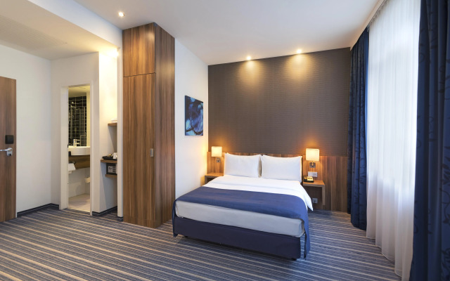 Premier Inn Frankfurt City Centre